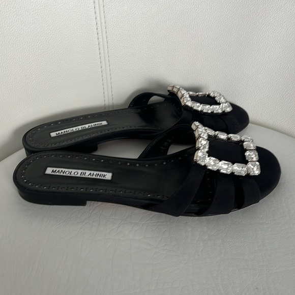 Manolo Blahnik Iluna black slip on sandals shoes  buckle size 38 - Picture 2 of 7